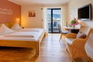 Image of Main-Vinotel Weingut Helmstetter