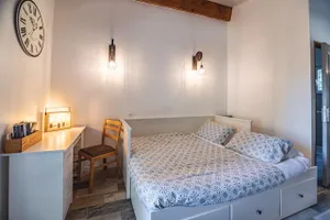 Image of Studio de charme avec jardin à SUZE LA ROUSSE (26)