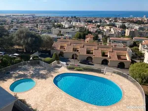 Image of Apartment design calme garage piscine vue exceptionnelle