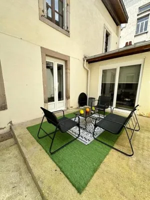 Image of Epinal Hyper Centre, Place des Vosges T2 avec terrasse et salon de jardin.