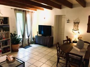 Image of Petite maison à la campagne