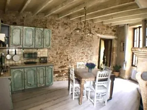 Image of Maison atypique dans cité médiévale