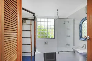 Image of Nagual Retreat in Leura with views