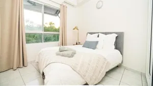 Image of Tropical Bliss in Woolner