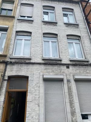 Image of La petite place de la Porte d'Arras