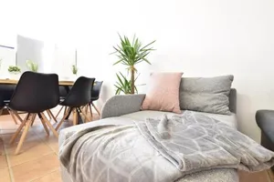 Image of Huge Apartment in Awesome Location with parking