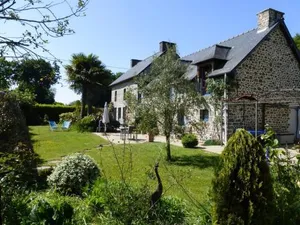 Image of Les Petites Chapelles