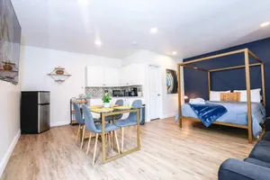 Image of NEW5 APT NrUCF PETSOK PRIVATE patioENTRY LAUNDRY