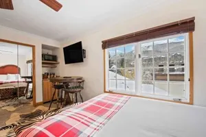 Image of The Charter at Beaver Creek E4405