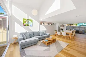 Image of Noahs Beach House - at Flynns