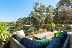 Image of At Agnes Ave: coastal views