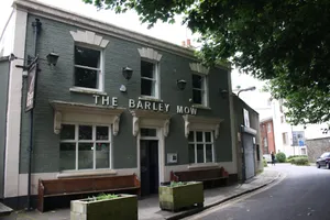 Image of The Barley Mow centrally located 3 bed apartment