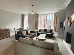 Image of Reggies Hideaway