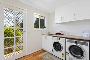Image of Maple Cottage - Perfect Eastside Location