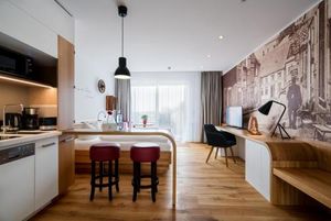 Image of HOF-SUITEN