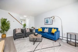 Image of Beautiful 3 bedroom Condo in Hartford!