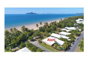 Image of Alani - Absolute Beachfront - Sleeps up to 10