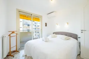 Image of 3-Br apartment near downtown Cannes Sea view parking