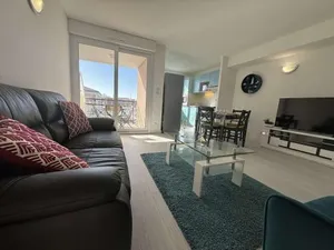 Image of Spacieux appartement 2 chambres avec parking à Rochefort - FR-1-246B-50