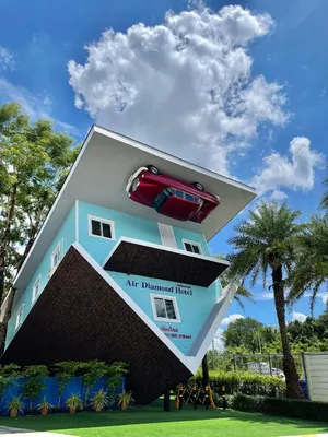 Image of Upside Down House Mae Taeng