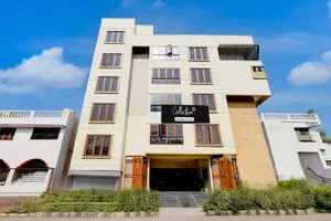 Image of Super Collection O Vellore Near CMC Hospital Formerly Geetha Residency