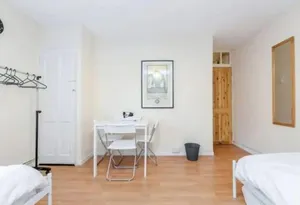 Image of APlaceToStay Central London Apartment, Zone 1