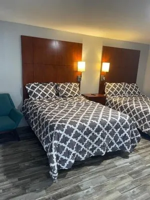 Image of 1921 Osborne Suite 4 Unit A
