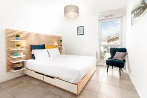 Image of Daurade Balcon Parking free - Bus proche centre