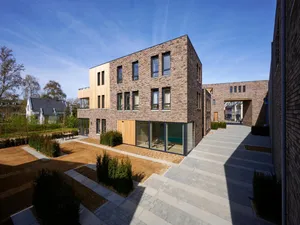 Image of Spacious penthouse near wellness