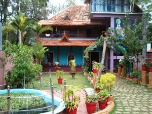 Image of Southcanal Holidays