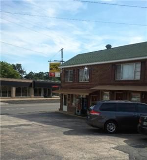 Image of Shamrock Motel Hot Springs