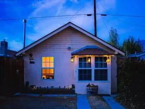 Image of Cozy Muir Cottage - In Town - Pet Friendly