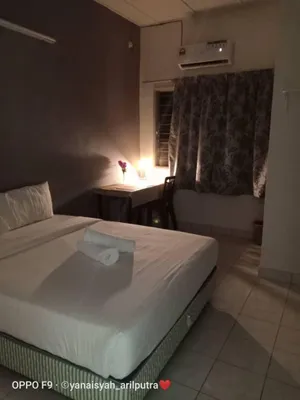 Image of BENTONG MAKMUR GUESTHOUSE - QUEEN ROOM M2