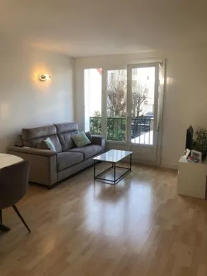Image of Beautiful and quiet 1 bedroom 10min from Paris