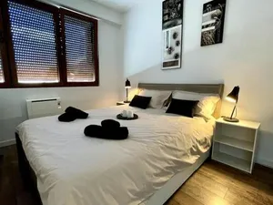 Image of coccon, tv, wifi