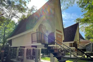 Image of Urbanview Resort Kampoeng Media Yogyakarta by RedDoorz