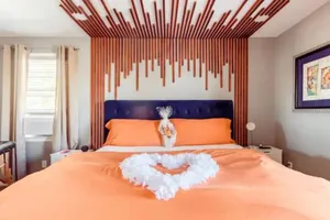 Image of Chic Luxe Amenities w/Garage & Electric Charging*