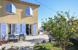 Image of 2 Bedroom Stunning Home In La Farlede