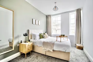 Image of The Yorkshire Crown - Luxury Apartment - FREE PARKING Nearby
