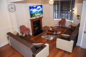 Image of Royale Green View House- free parking, Wifi, Perfect for Contractors and Holiday