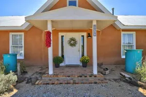 Image of El Ranchito Alegre Taos-Style 3BR in Corrales