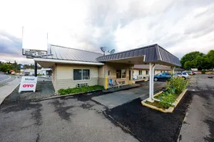 Image of OYO Riverside Inn John Day OR