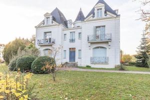 Image of La Petite Reine Blanche