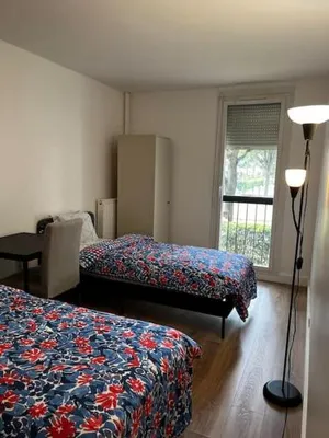 Image of Single bed in a 2 bed dormitory room near Paris