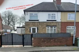 Image of Modern 3 bedroom house, 3 Bathroom, secure parking, Wi-Fi & Garden
