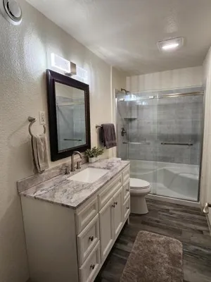 Image of Luxury Bunkhouse Near Downtown