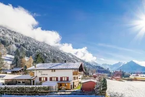 Image of "Haus Berktold" - Annehmlichkeiten von 4-Sterne Familien-und Wellnesshotel Viktoria können mitbenutzt werden