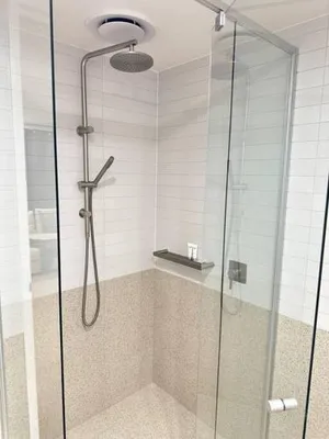 Image of Mulberry 2BR-2BA Rooftop Pool, BBQ, WiFi & Netflix - Central Location