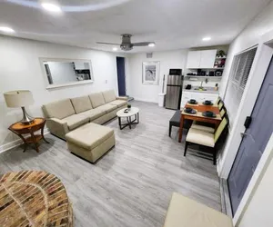 Image of JDC Cheerful Super Suite 6 Guest