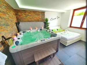 Image of GALAXY SPA-4 Pers-Jacuzzi-Insolite-Parking-Jardin-Clim-Colmar